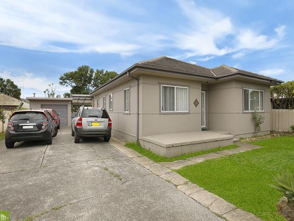 2 Grace Street, Unanderra NSW 2526