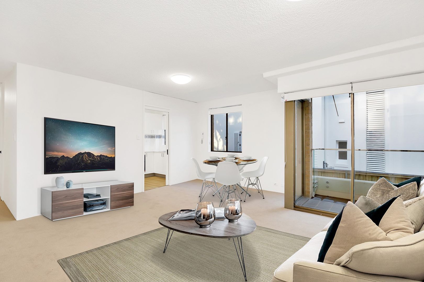 9/57 Elizabeth Bay Road, Rushcutters Bay Property History & Address