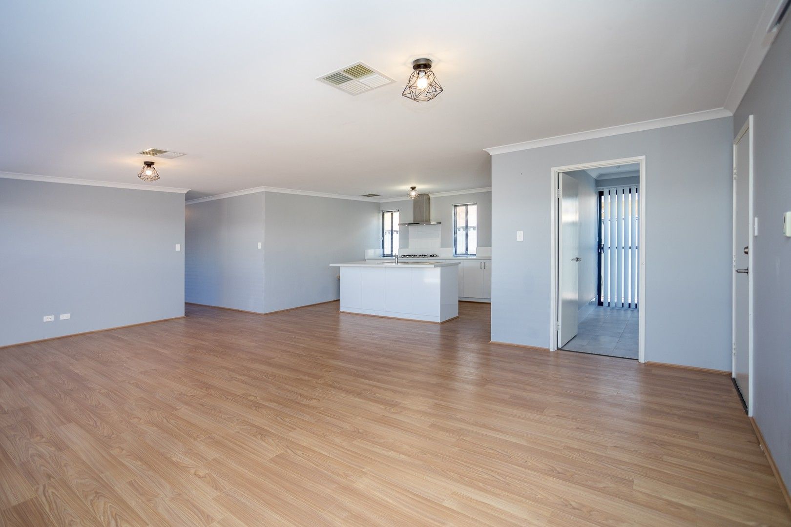 34 Yewers Drive, Champion Lakes WA 6111 House For Rent 630 Domain