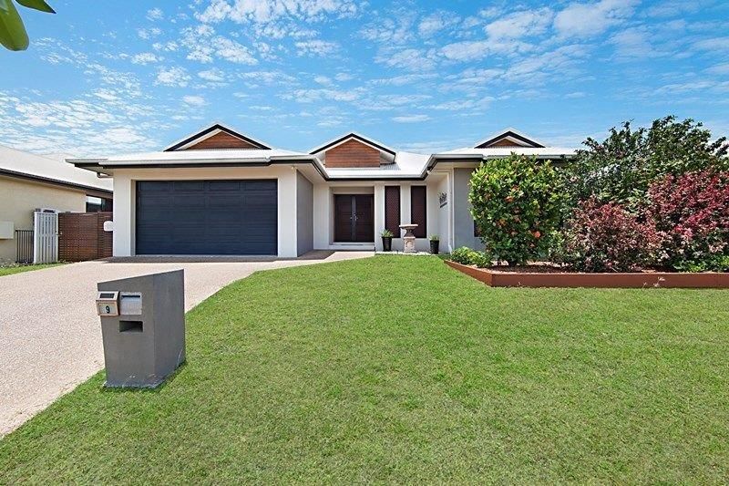 9 Helvellyn Street, Bushland Beach QLD 4818, Image 0