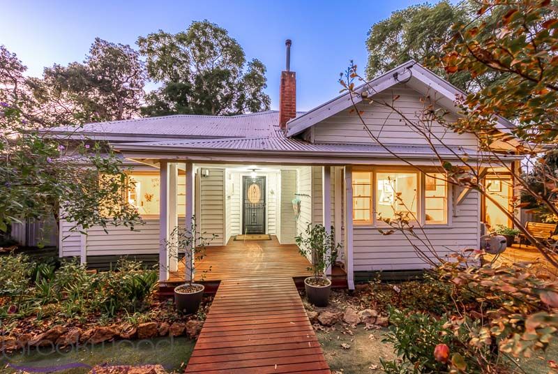 1885 Ryecroft Road, Glen Forres Property History & Address Research