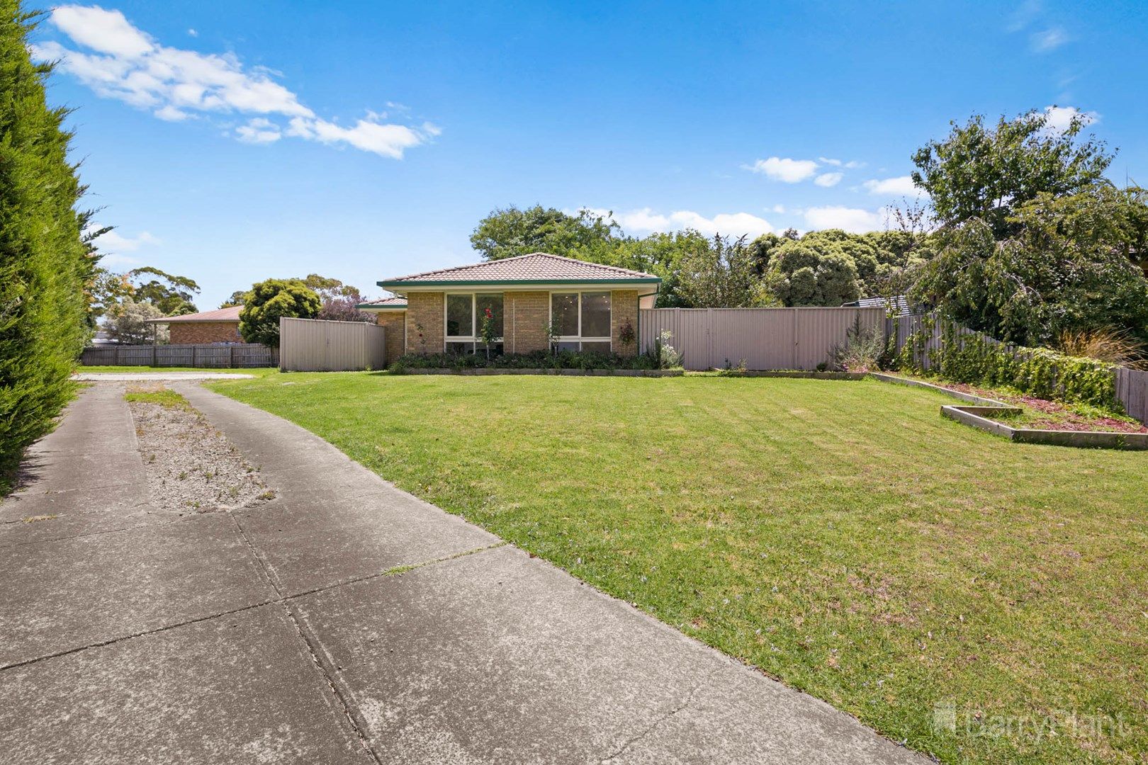 3 bedrooms House in 4 Malcolm Court PAKENHAM VIC, 3810