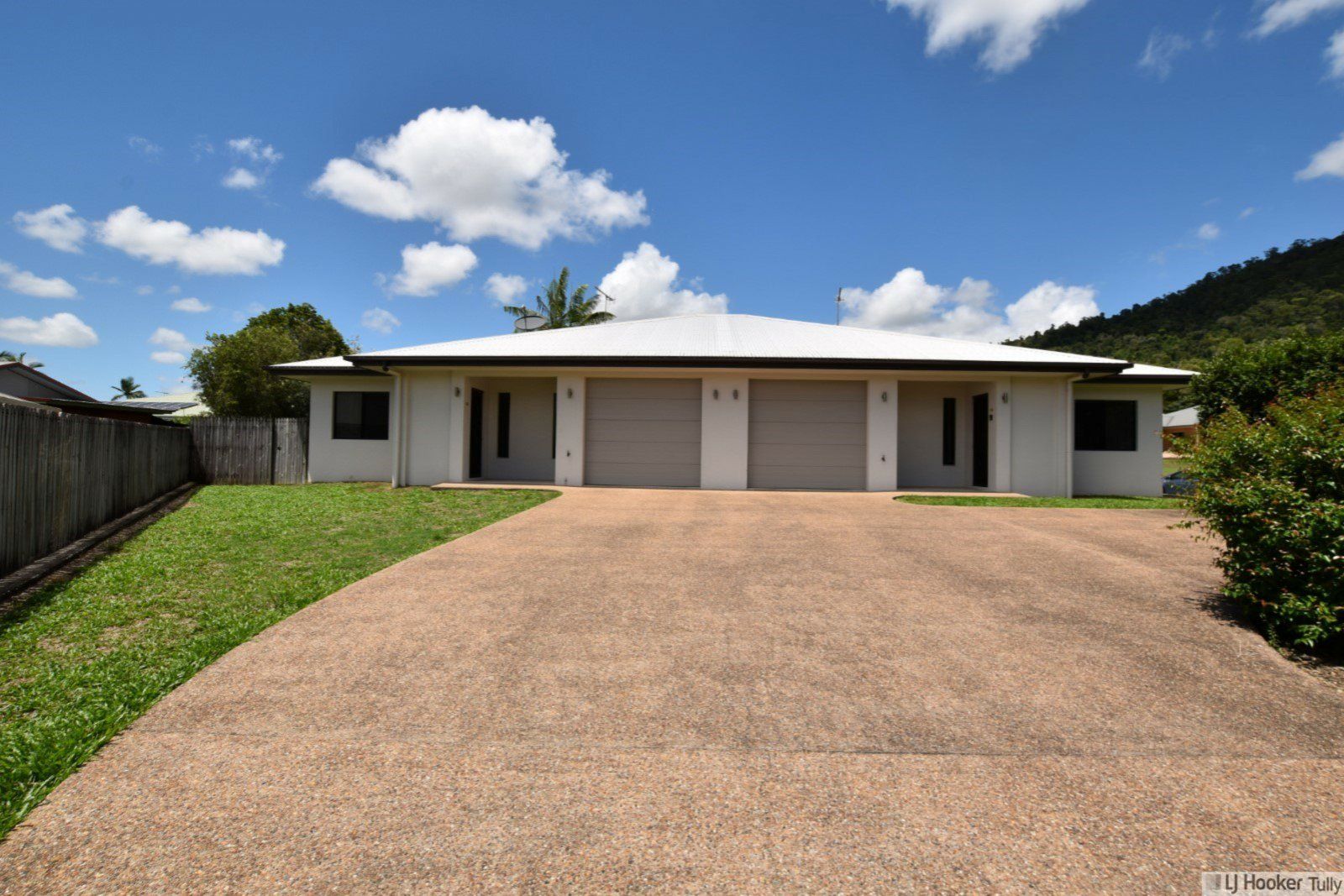 12 Pease Street, Tully QLD 4854