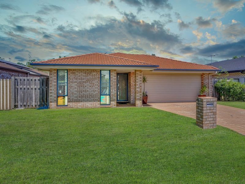 10 Goongarrie Crescent, Parkinson QLD 4115, Image 2
