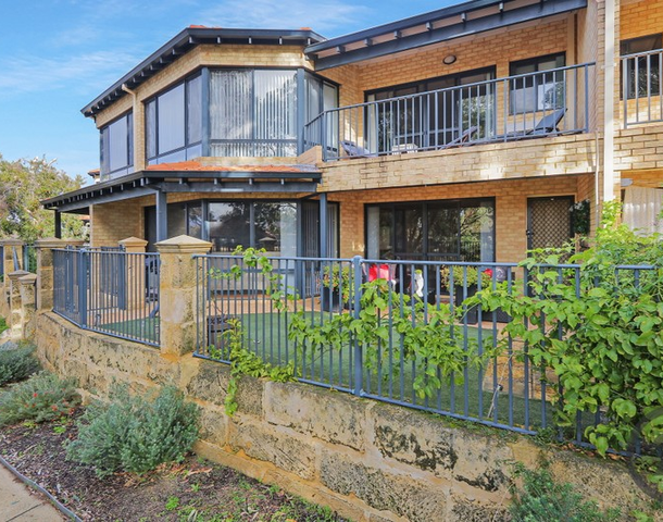 2/13 Bluerise Cove, Falcon WA 6210