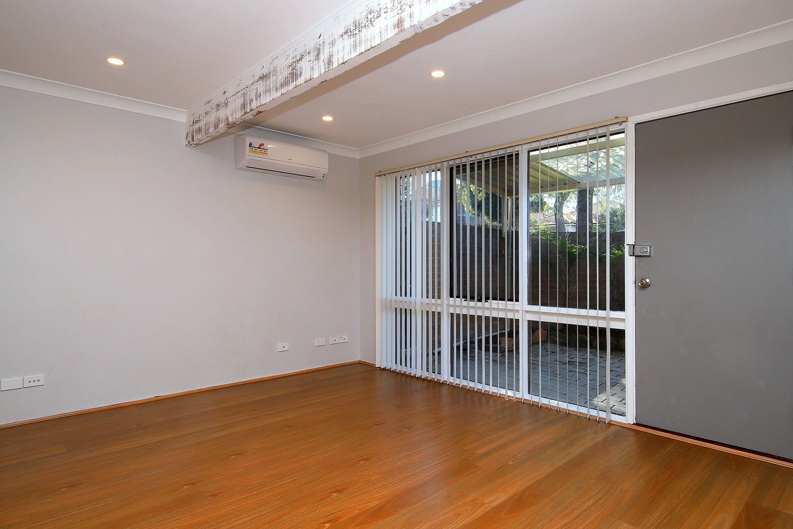 3 bedrooms Townhouse in 2/24-26 Mitchell Street CONDELL PARK NSW, 2200
