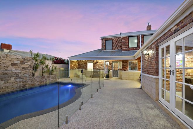 Picture of 55 Fairbairn Road, COOGEE WA 6166
