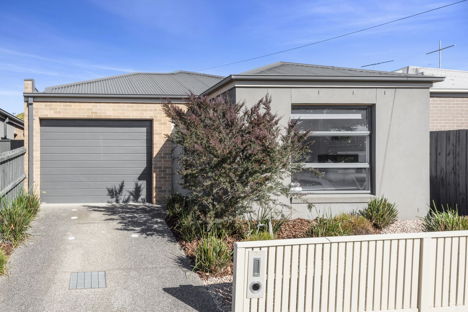 2B St Elmo Crescent, Highton VIC 3216, Image 1