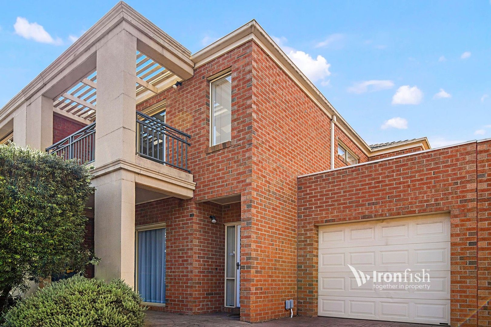 3 bedrooms Townhouse in 46 Madison Boulevard MITCHAM VIC, 3132