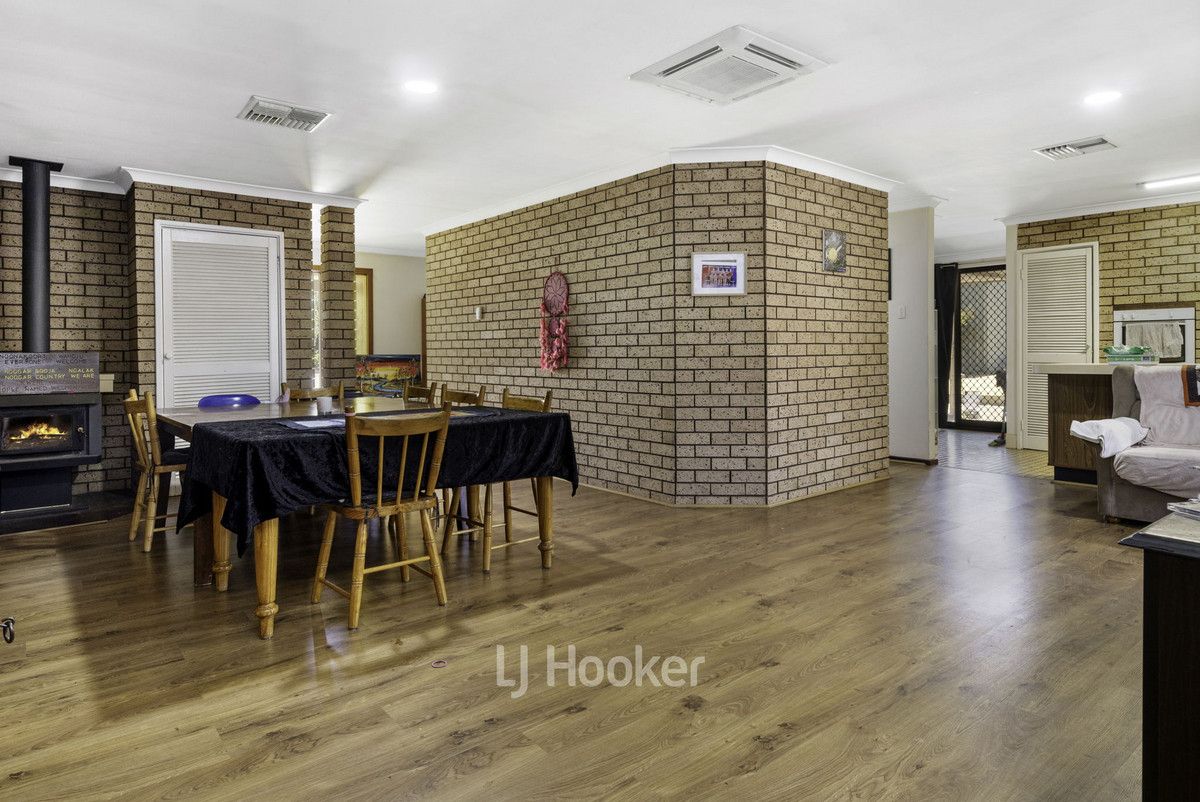 10 Heil Court, Collie WA 6225, Image 2