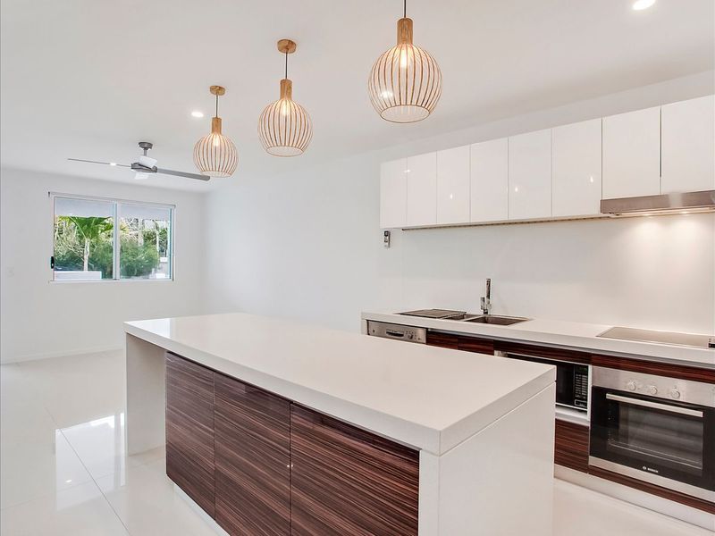102/46-48 Peerless Avenue, Mermaid Beach QLD 4218 ...