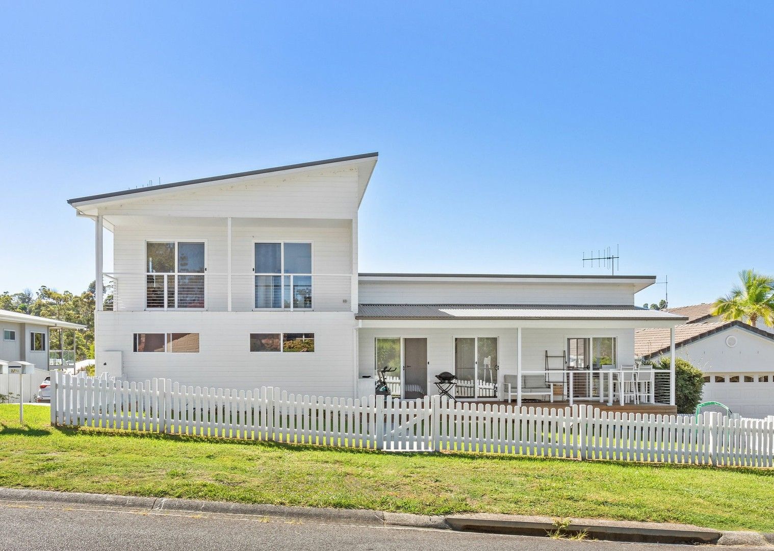 1&2/9A The Boulevard, Tallwoods Village NSW 2430, Image 0
