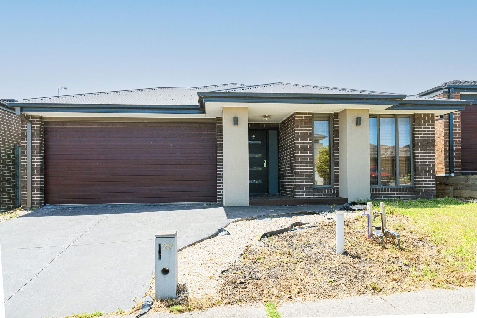 4 bedrooms House in 29 Ellaroo Circuit CLYDE NORTH VIC, 3978