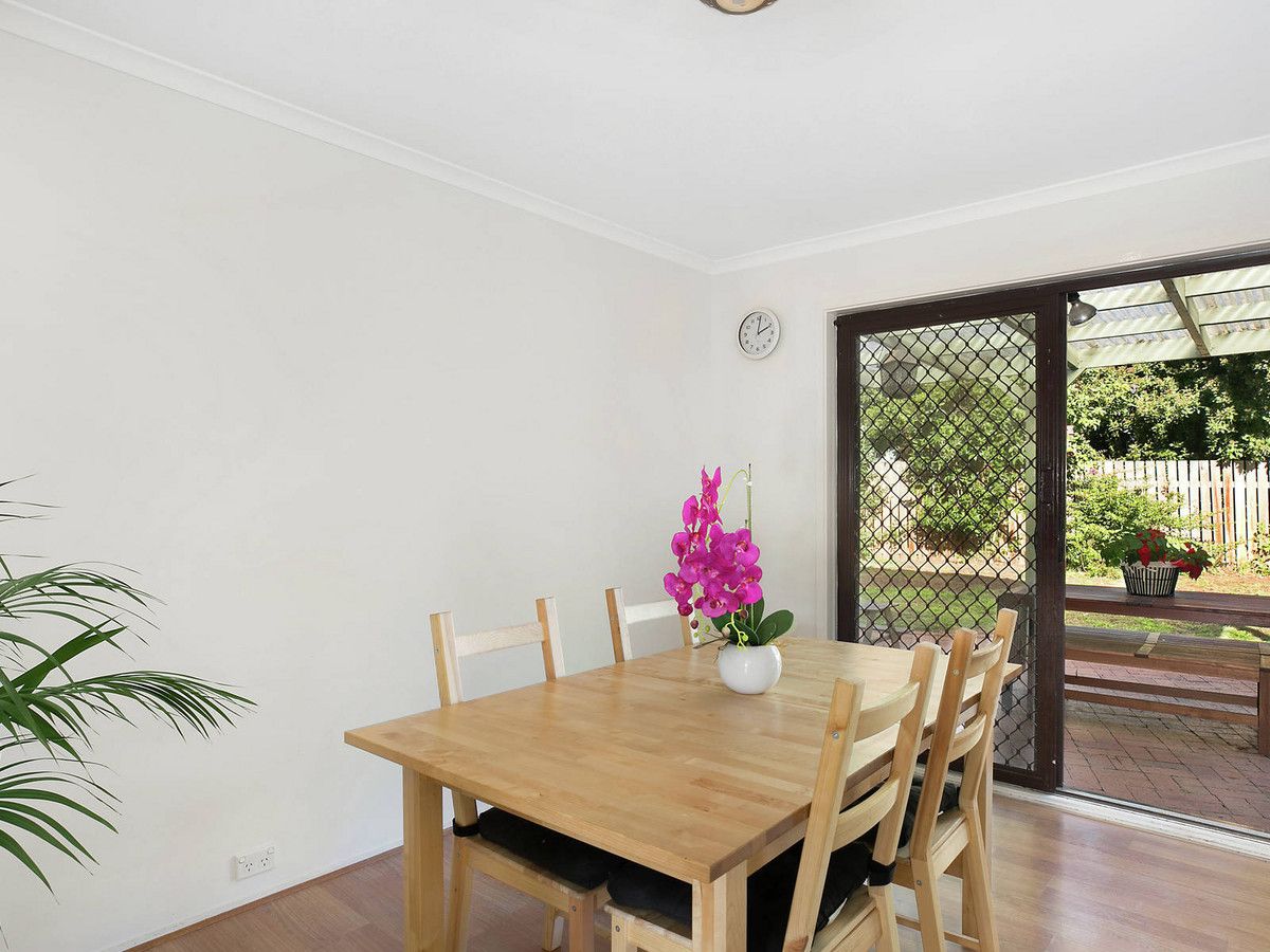 12 Tattersall Crescent, Florey ACT 2615, Image 2