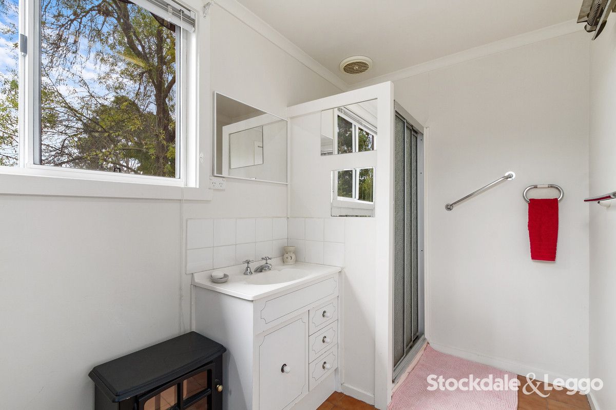 18 Young Street, Boolarra VIC 3870, Image 2