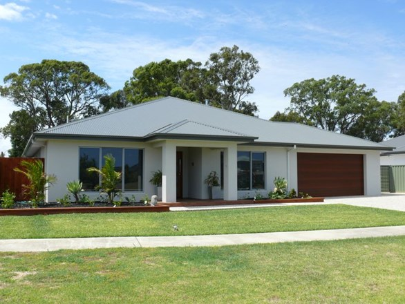 23 The Grange , Paynesville VIC 3880