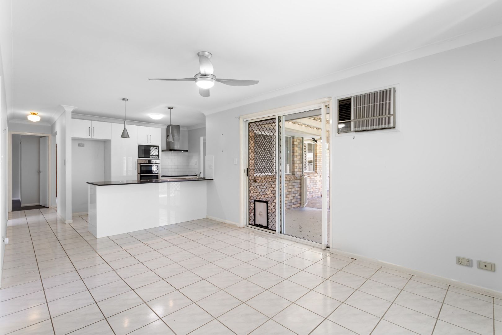 43 Fredan Road, Deception Bay QLD 4508, Image 2