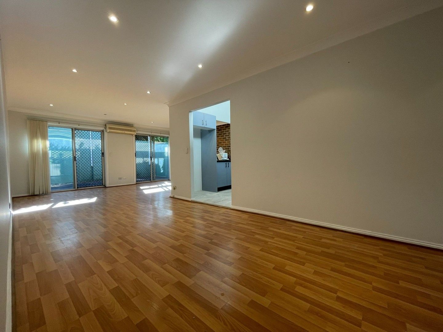 2 bedrooms Villa in 2/4 Mahony Road CONSTITUTION HILL NSW, 2145