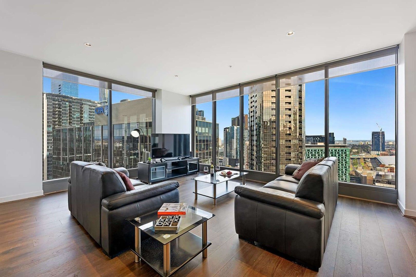 2 bedrooms Apartment / Unit / Flat in 2712/1 Freshwater Place SOUTHBANK VIC, 3006