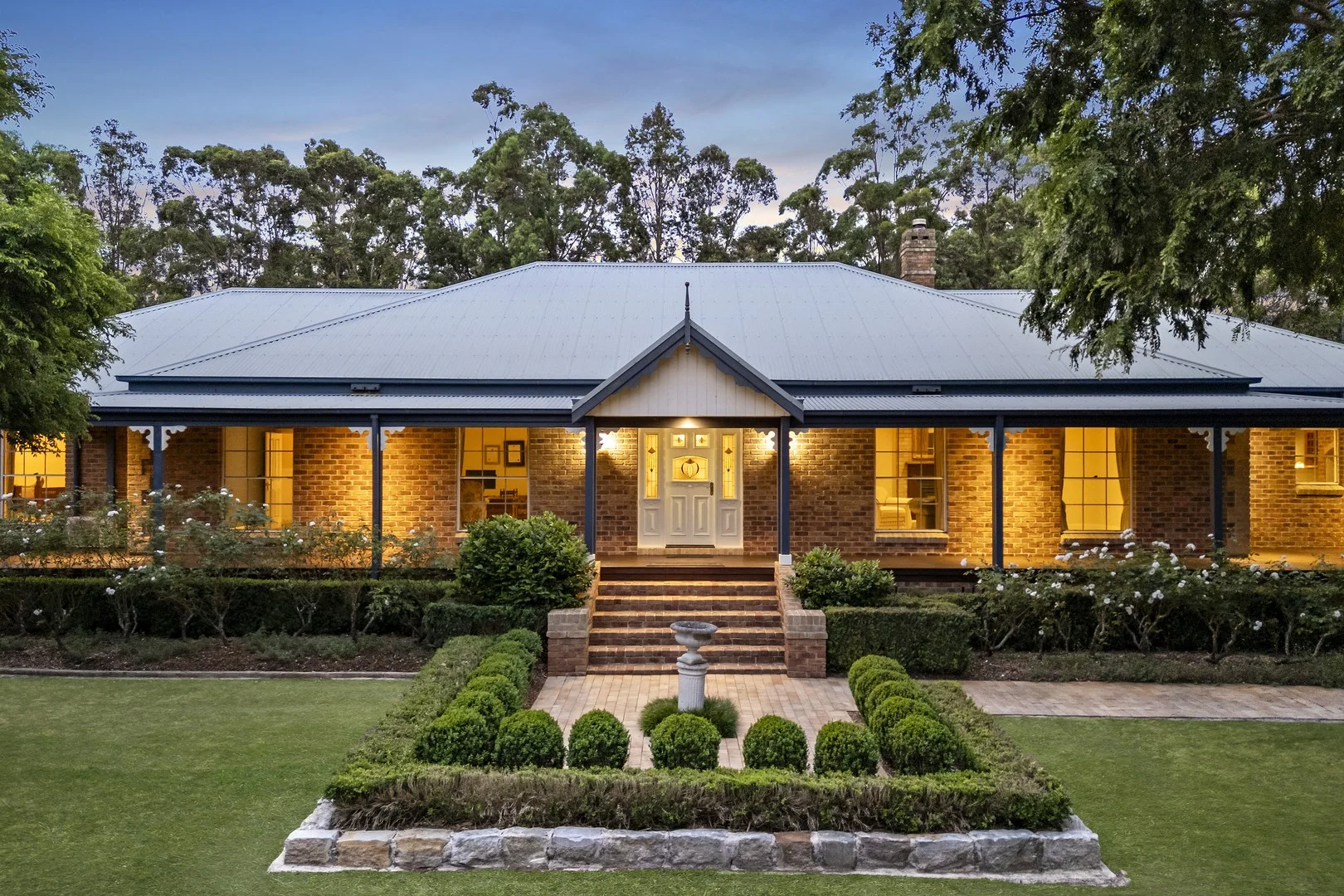 2 Forest Hill Drive, Oakhampton Heights NSW 2320