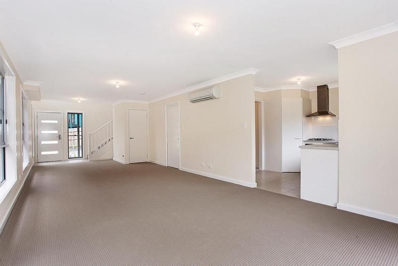 2/6 Hudson Street, WHITEBRIDGE NSW 2290, Image 2