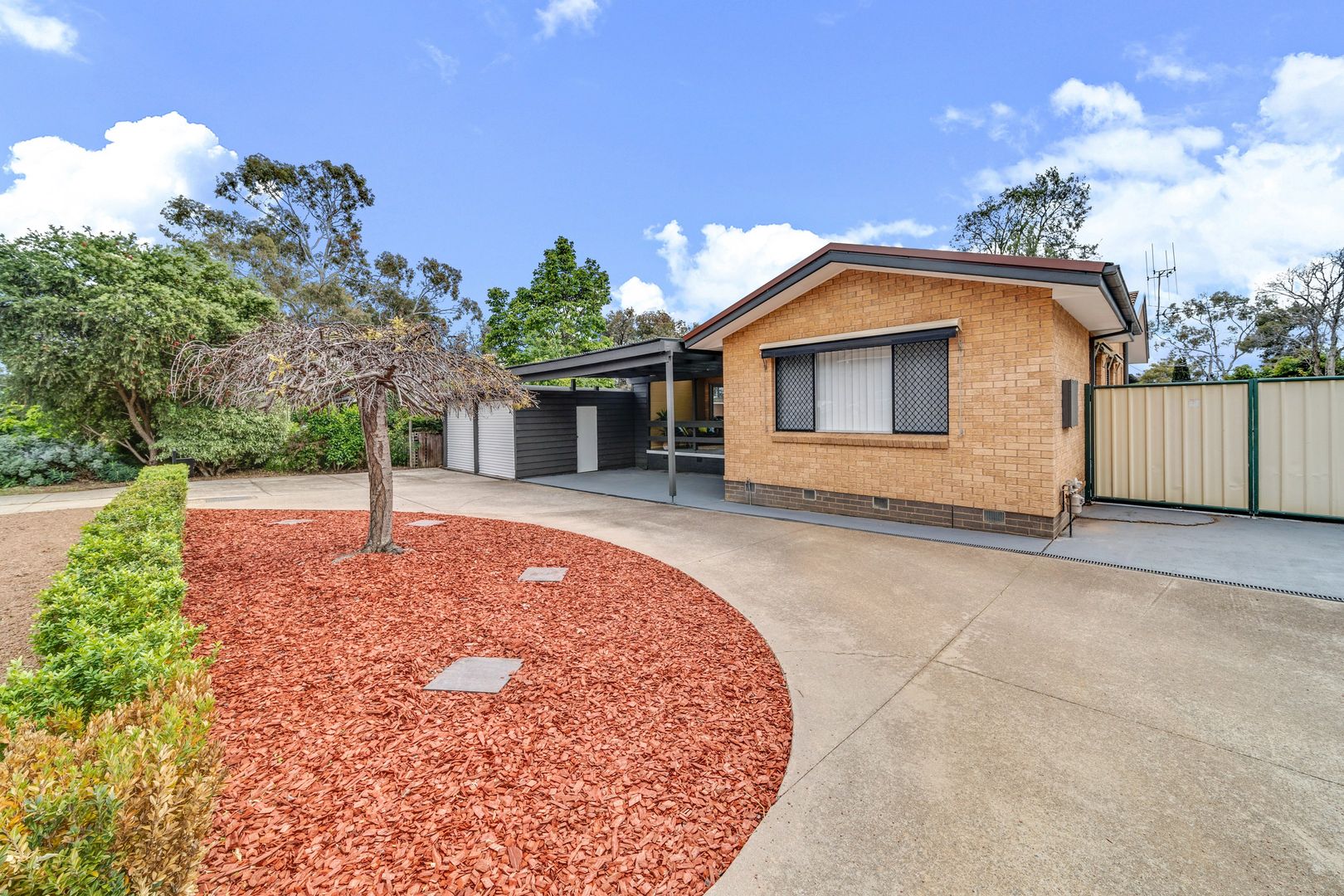 10 Ashburner Street, Higgins ACT 2615, Image 1