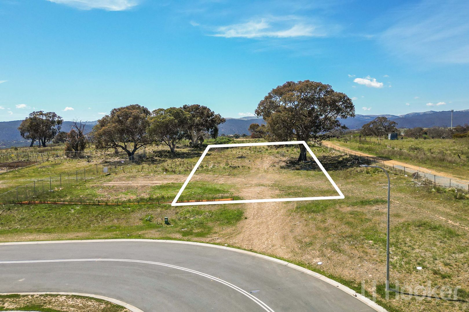 2 Chimney Rise, Googong NSW 2620, Image 2