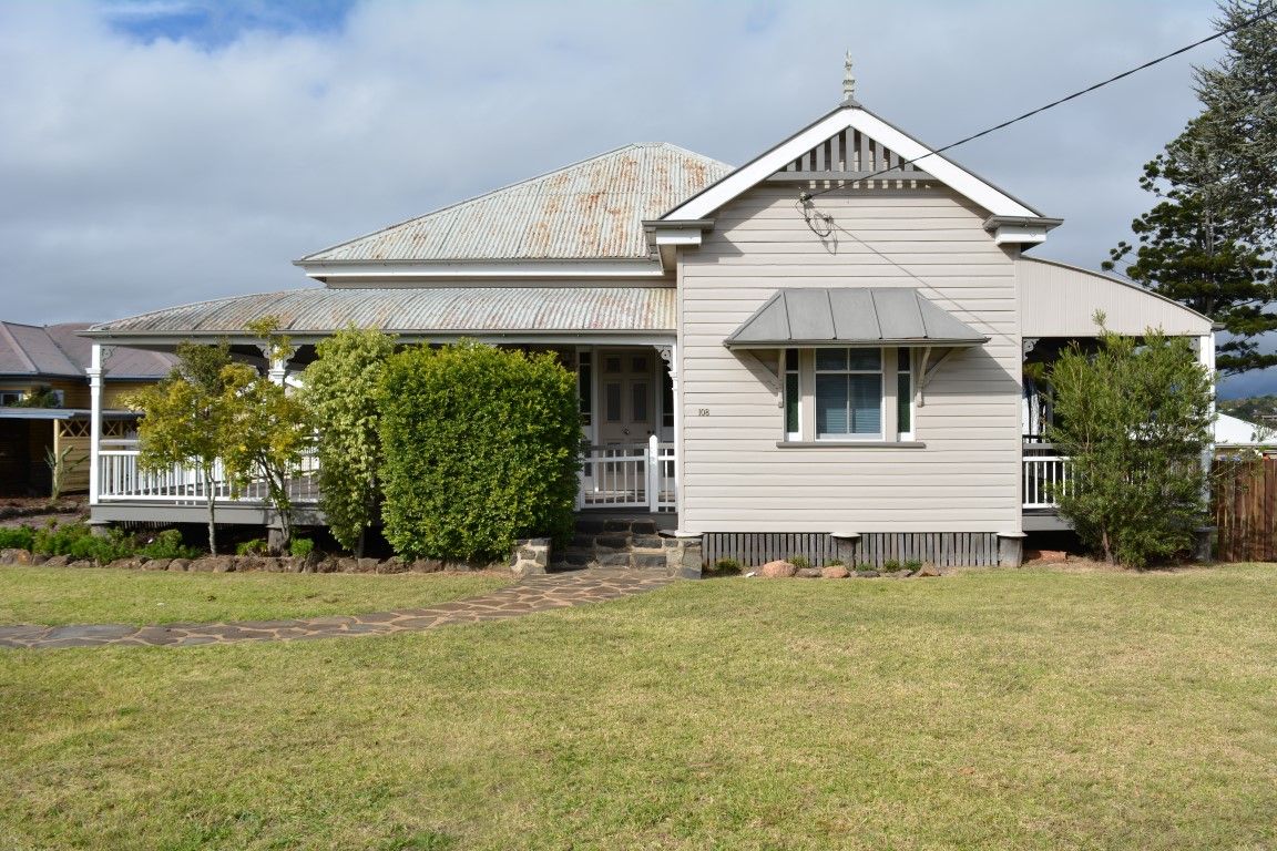 3 bedrooms House in 108 West Street TOOWOOMBA CITY QLD, 4350