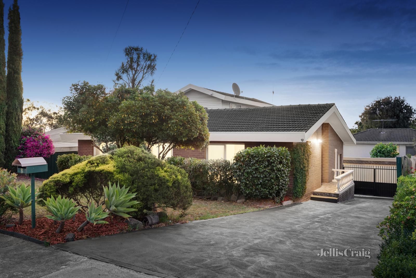 2 Howard Court, Doncaster Property History & Address Research Domain