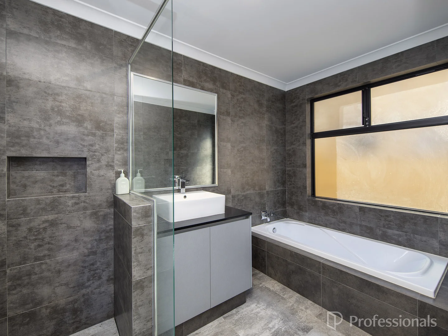 Additional image 13 of 129 Anchorage Drive, Mindarie WA 6030