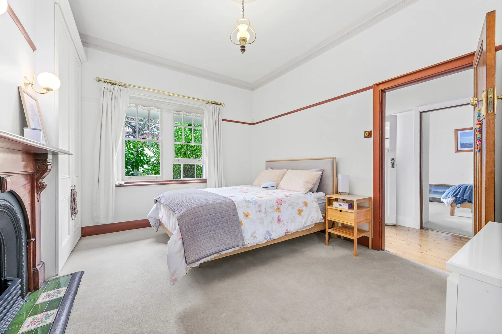 10 Curlewis Street, Mont Albert VIC 3127