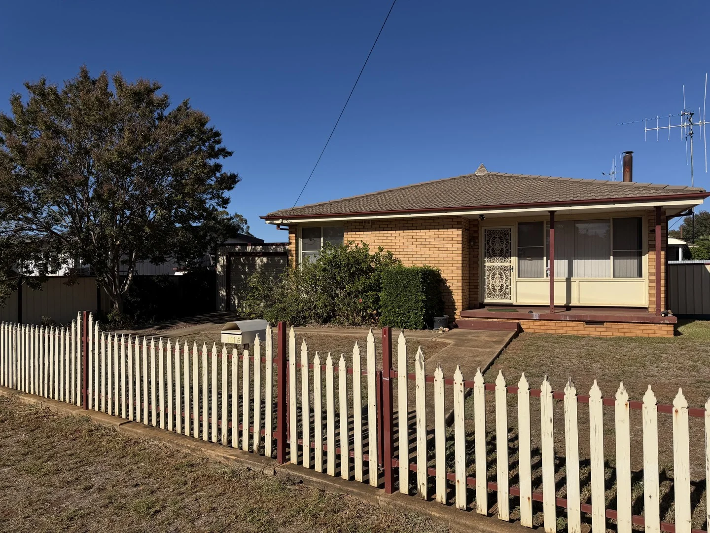 17 Best Street, Parkes NSW 2870