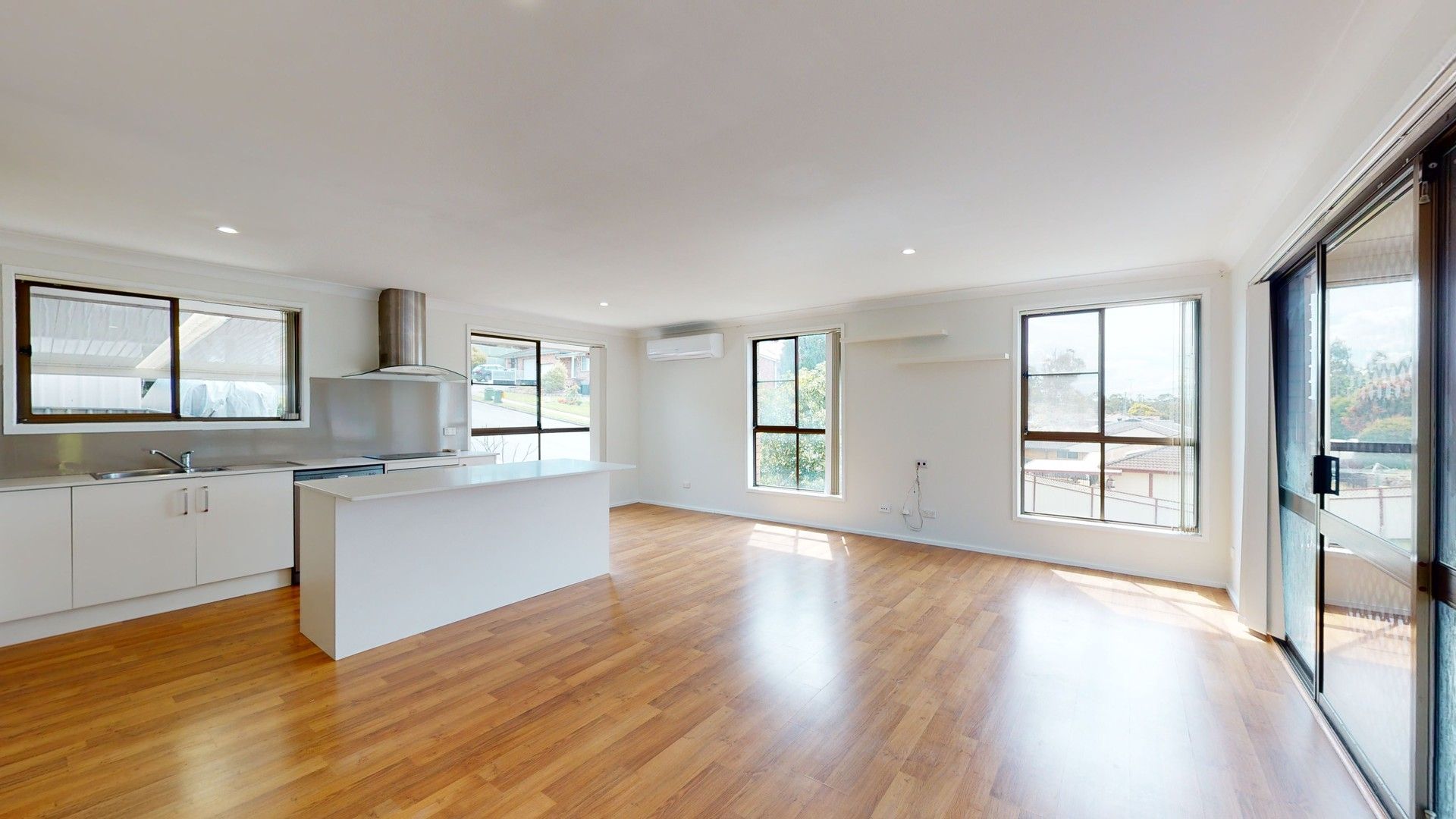 3 bedrooms House in 101 Lawson Road MACQUARIE HILLS NSW, 2285