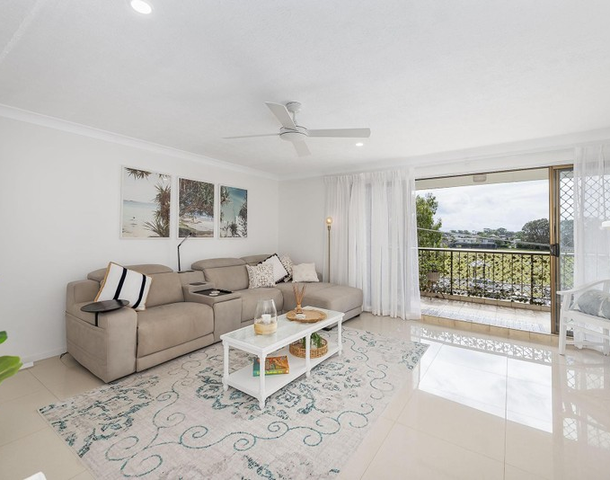 8/42 Falkinder Avenue, Paradise Point QLD 4216