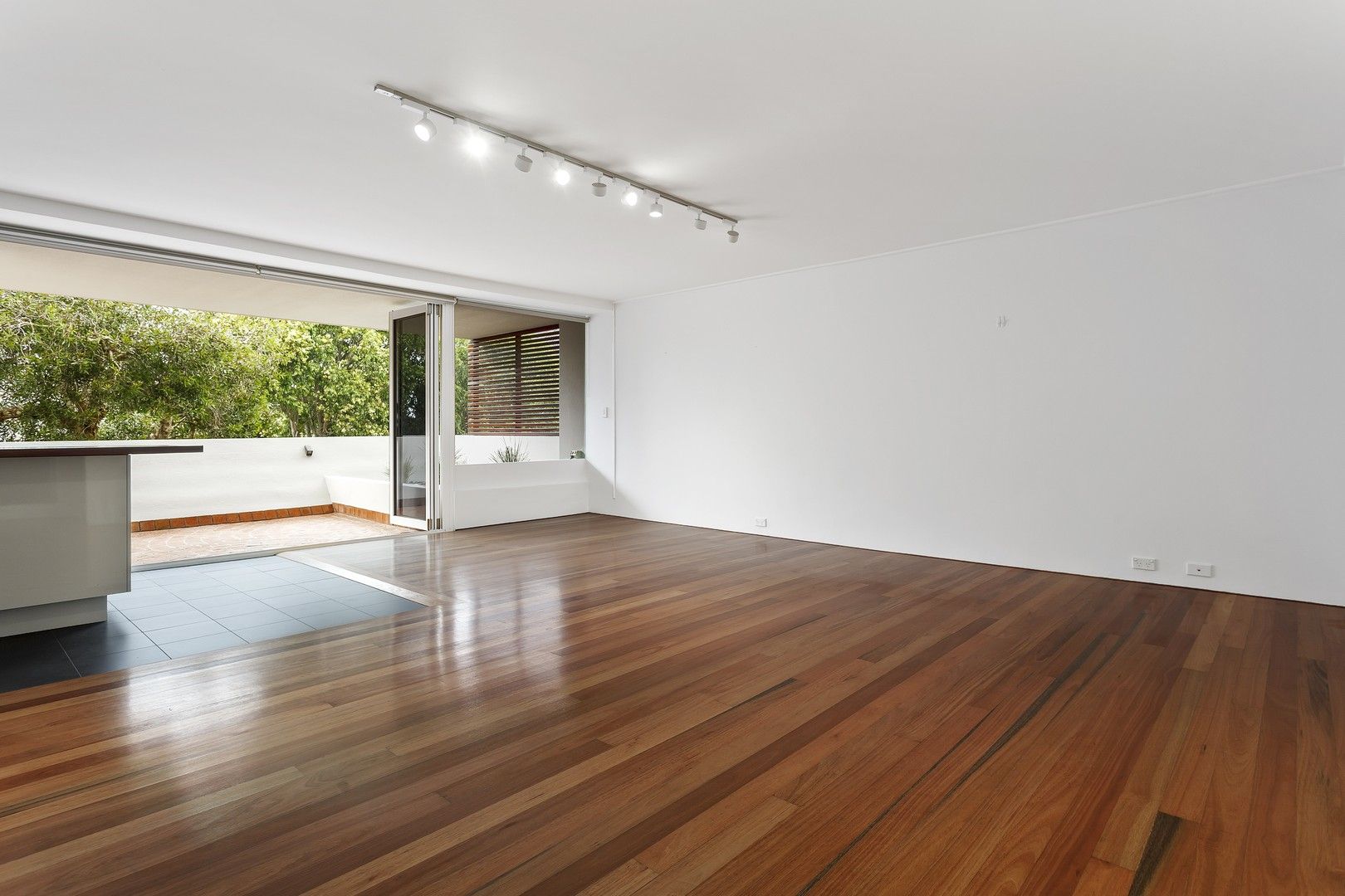 2 bedrooms Apartment / Unit / Flat in 6/6 Martens Lane MOSMAN NSW, 2088