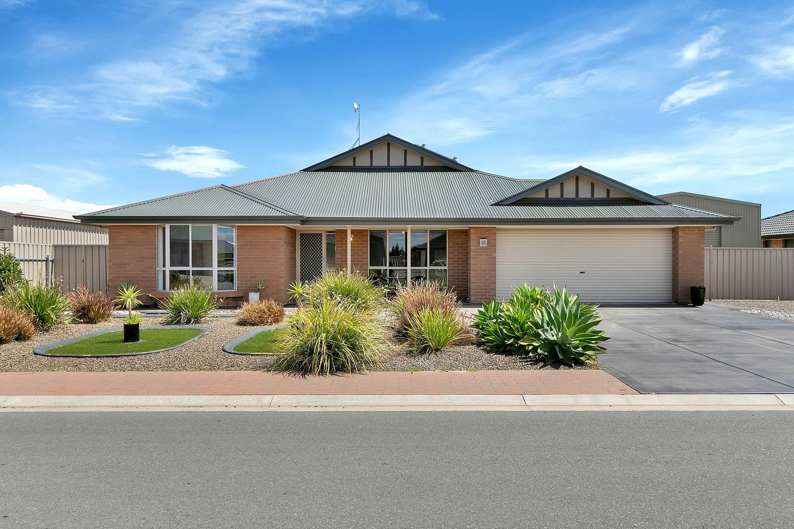 37 Walter Avenue, Two Wells SA 5501, Image 0