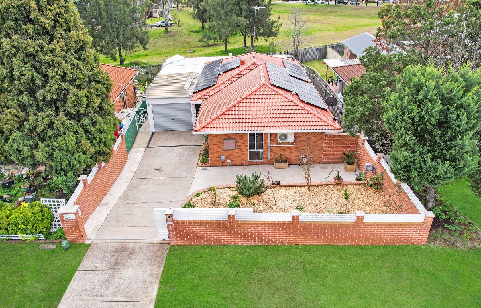 7 Lodestone Place, Eagle Vale NSW 2558, Image 0