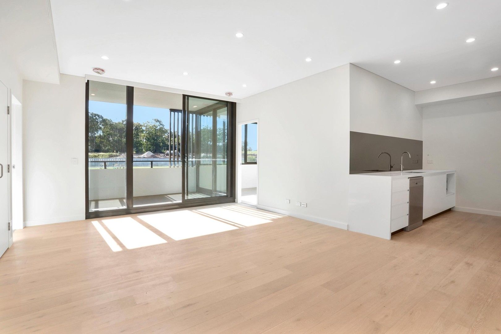 2 bedrooms New Apartments / Off the Plan in  ROUSE HILL NSW, 2155