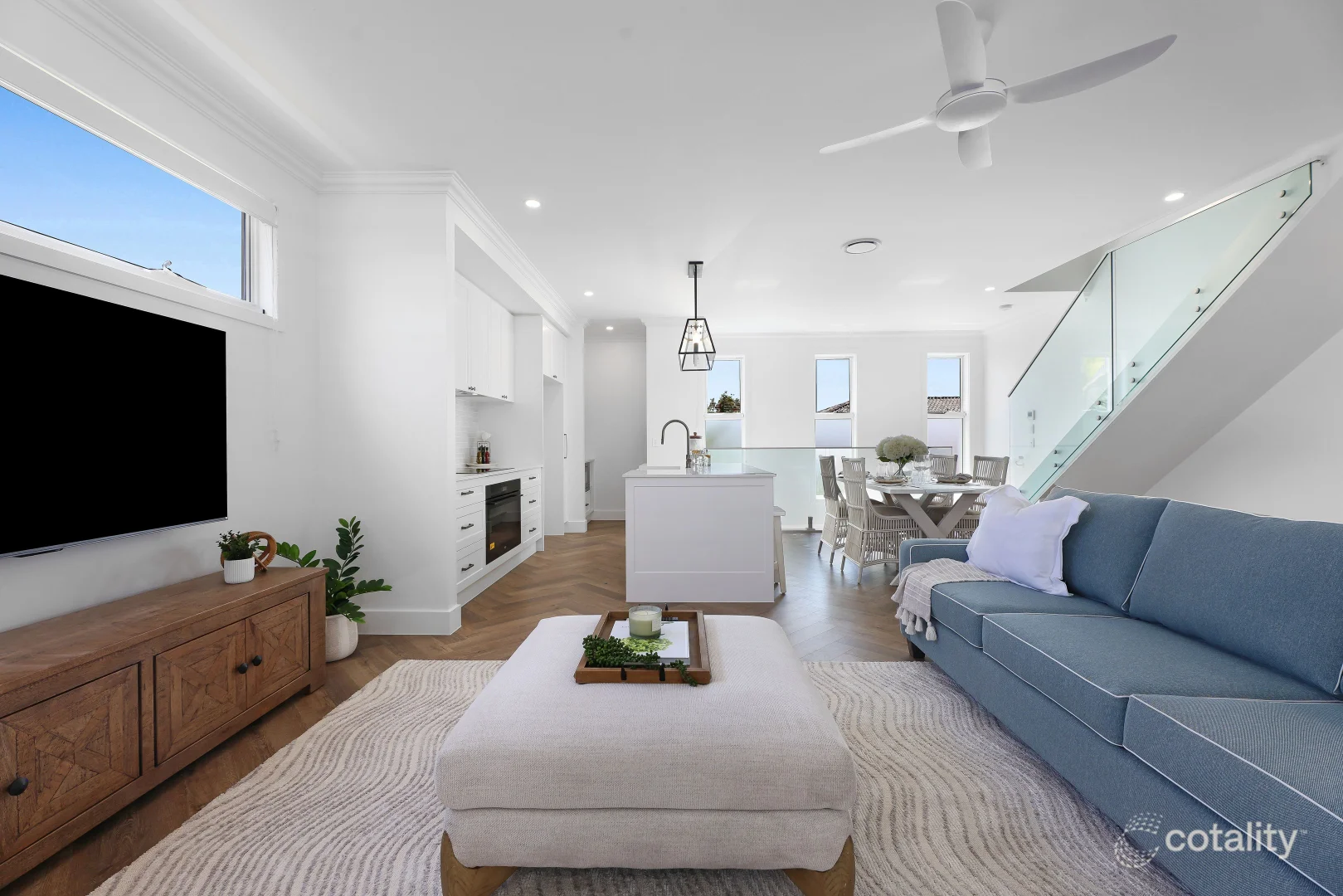 Additional image 3 of 4/14 Victor Avenue, Paradise Point QLD 4216