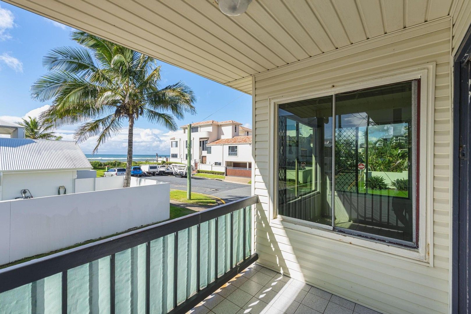 2 bedrooms Apartment / Unit / Flat in 3/1131 Gold Coast Highway PALM BEACH QLD, 4221