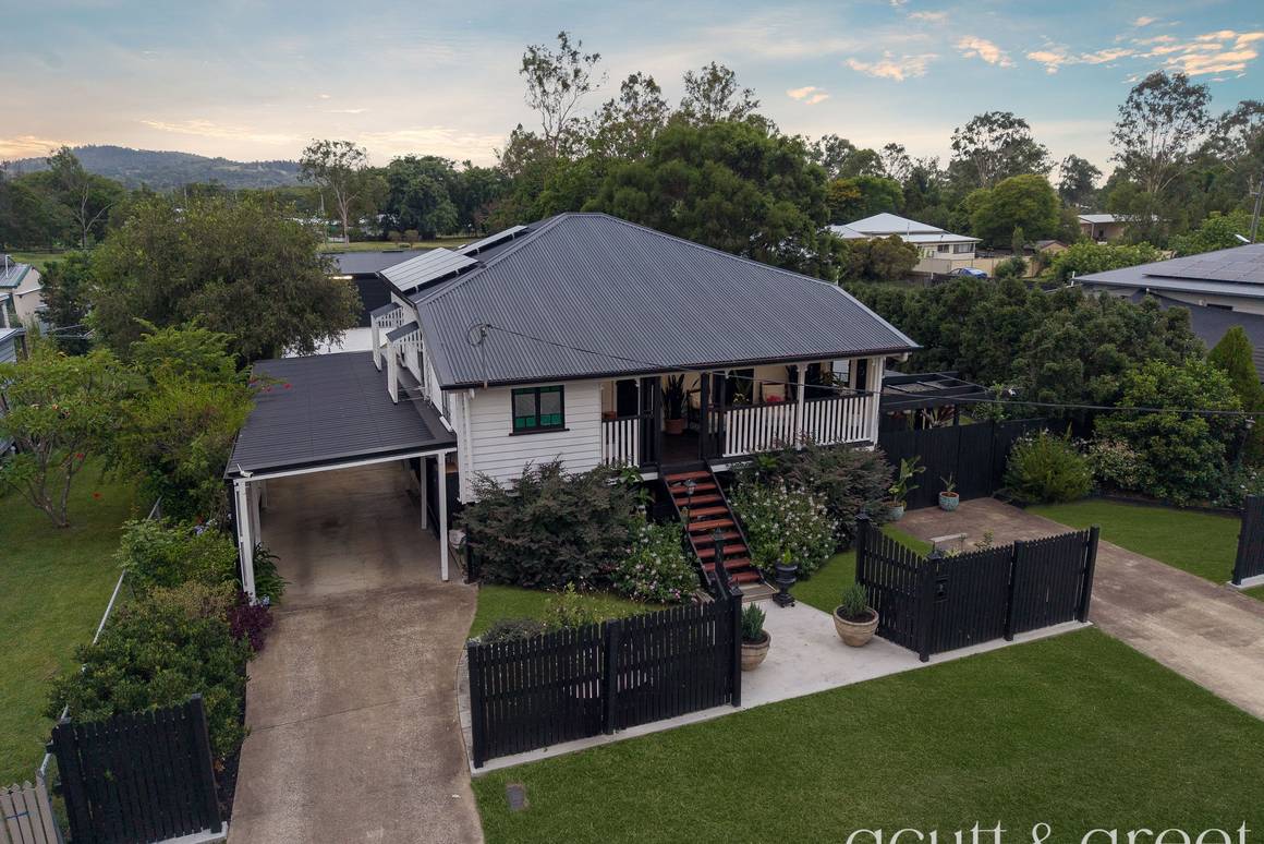 3 Madden Lane Rosewood 4340 - Image 4