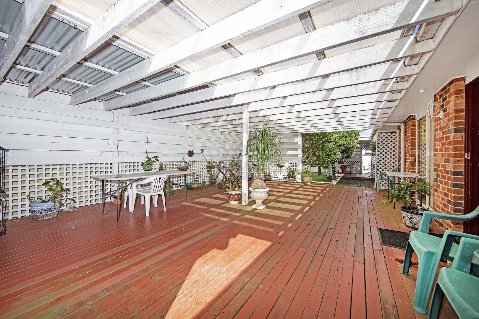 4 Clucas Avenue, Gorokan NSW 2263, Image 2