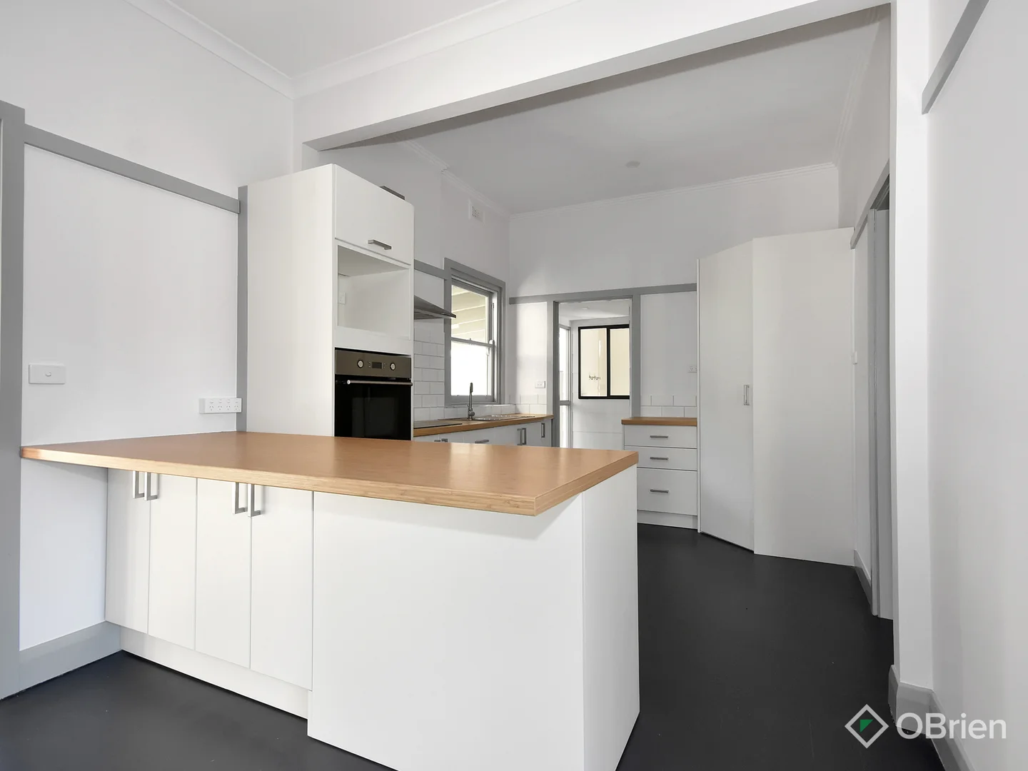 Additional image 5 of 3 Ozone Crescent, Lakes Entrance VIC 3909