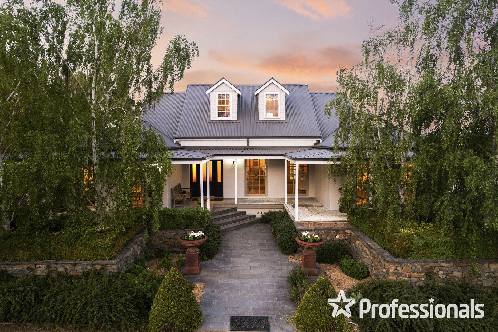 8 bedrooms Rural in 153 Gormans Hill Road BATHURST NSW, 2795