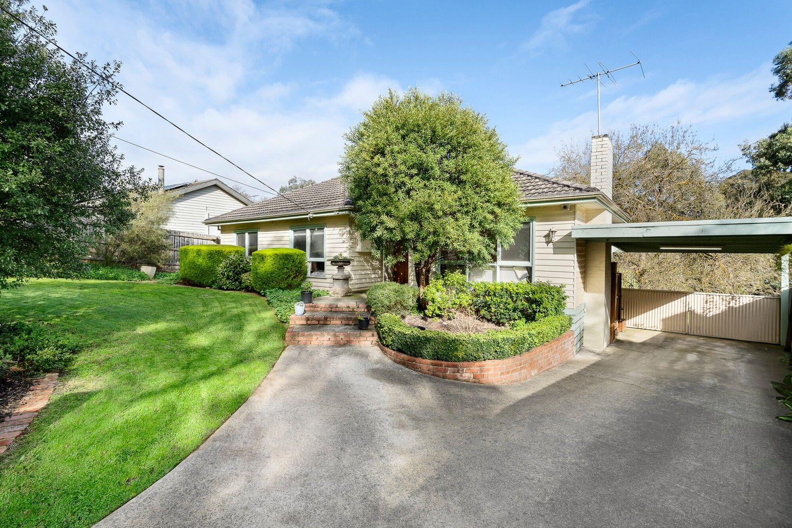 14 Raglan Road, Research VIC 3095 Domain