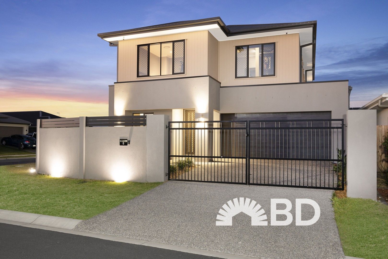 5 bedrooms House in 8 PERRY 'THE HARBOUR' CRESCENT BURPENGARY EAST QLD, 4505