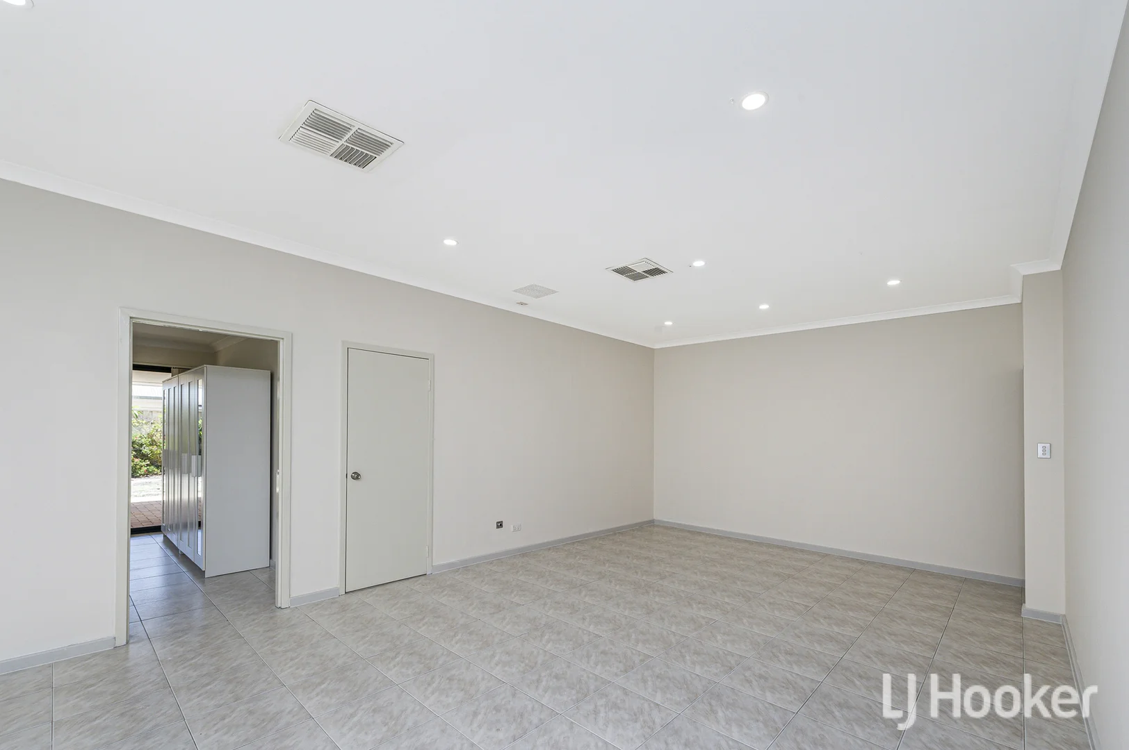 Additional image 9 of 16 Marginata Parkway, Canning Vale WA 6155