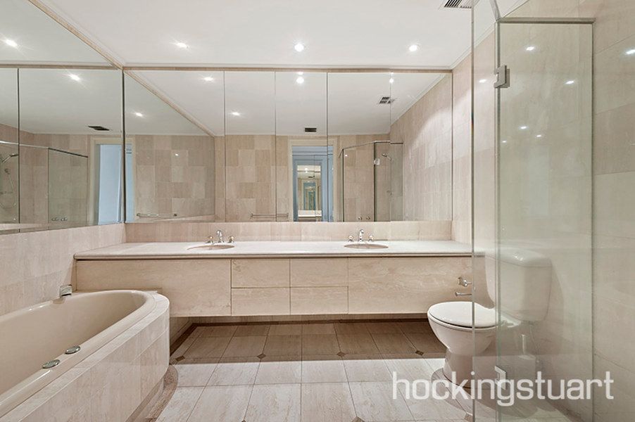 5/2 Stanhope Court, South Yarra VIC 3141, Image 2