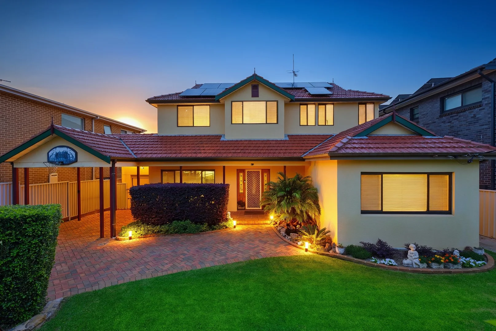 6 Seidel Avenue, Picnic Point NSW 2213