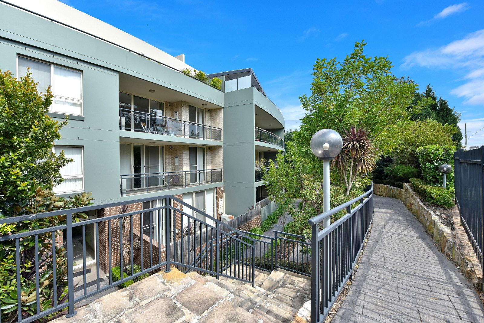1 bedrooms Apartment / Unit / Flat in 53/16-20 Mercer Street CASTLE HILL NSW, 2154
